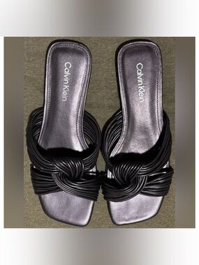 Woman’s Calvin Klein Black Twist Strap w/ Square Toe